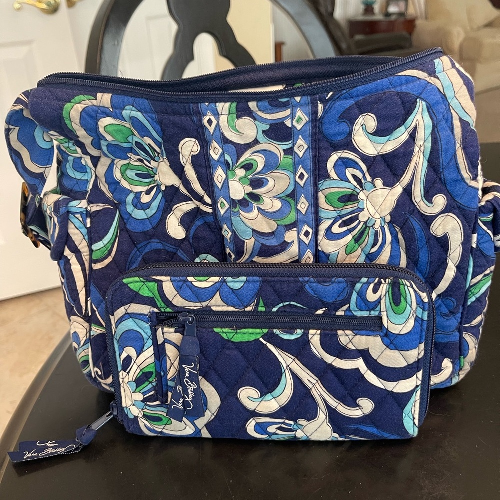 Vera Bradley On The Go Quilted Hobo Bag Purse comes with Long Wallet